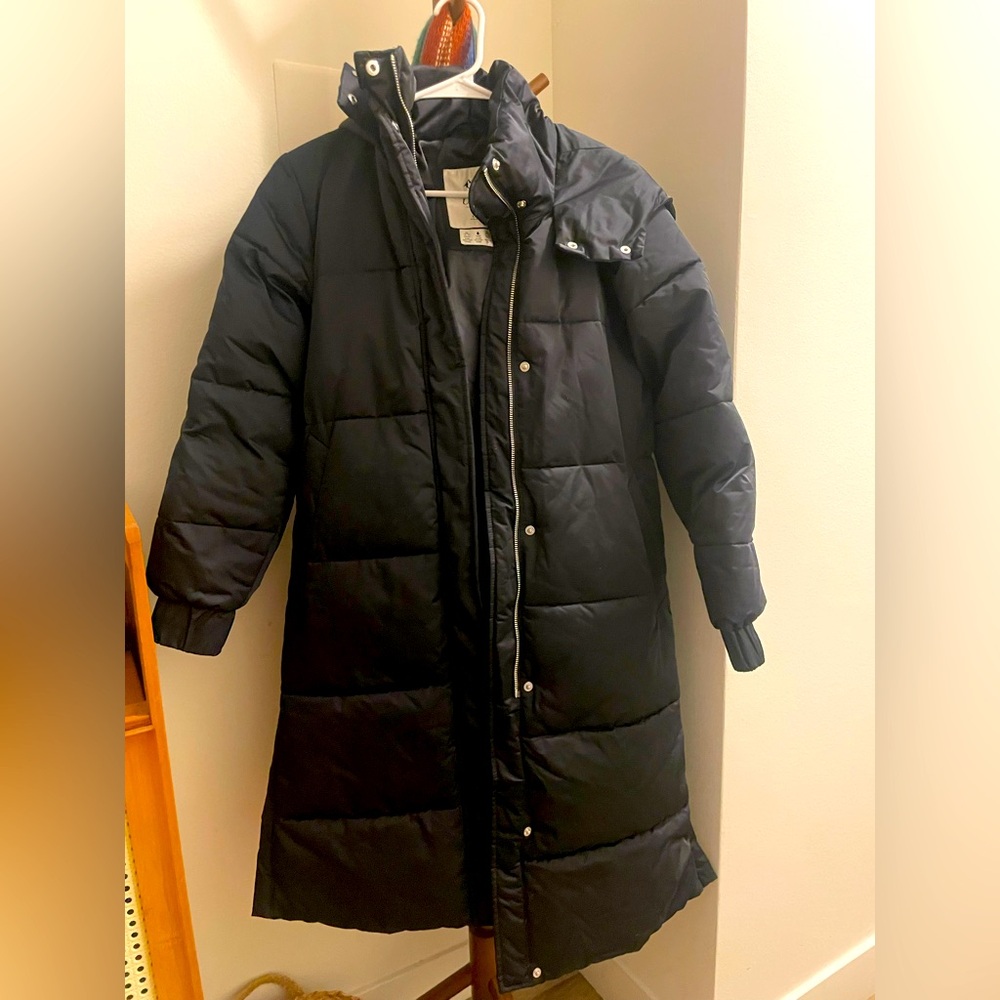 Abercrombie & Finch Ultra long puffer jacket in black.